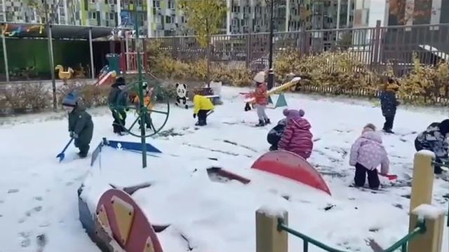 С первым снегом (Группа Пандочки) смотреть онлайн