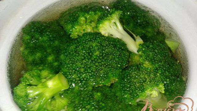 Суп-пюре из брокколи и сыра