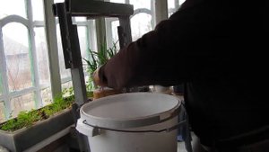 Пресовка олії  Выдавливаем подсолнечное масло