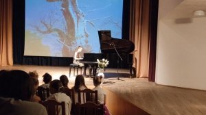 The Haunted Tree (William Gillock), концертная версия