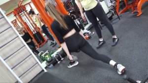 тренируем ножки