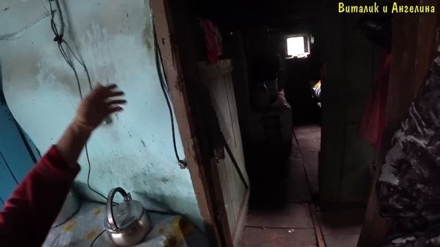 ПОДАРОК АНГЕЛИНЕ ОТ БАБУШКИ / ОТКАЧАЛ КАНАЛИЗАЦИЮ / КУПИЛ НАСОС БАБУШКЕ / БАБУШКА ГОТОВИТ ОБЕД /ВЛО смотреть онлайн