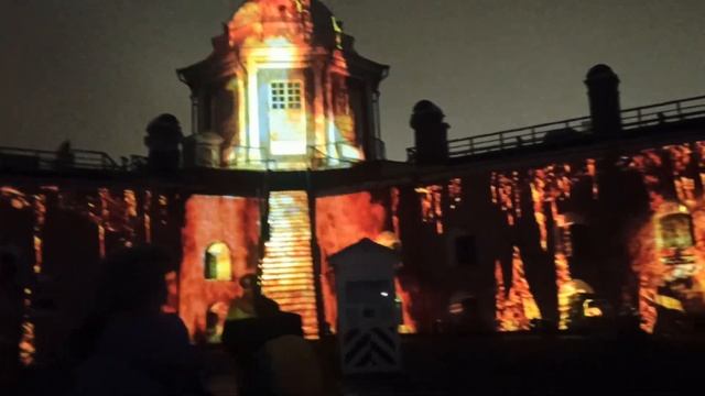 #сегодня #световоешоу #спб #петропавловскаякрепость Бастион Нарышкина все в огне смотреть онлайн