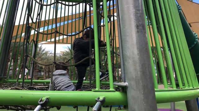 Влог. Первые дни в Израиле смотреть онлайн