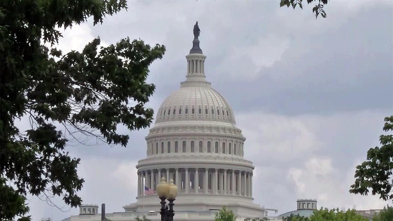 В США Белый дом призывает Конгресс повысить потолок государственного долга
