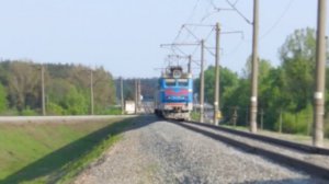 ЧС4-105 с пасс. поездом "ЗАКАРПАТТЯ"