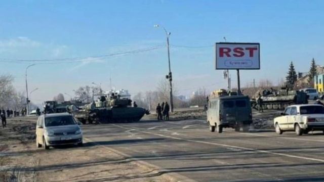 Rusiya ordusu Xarkova daxil olub - VİDEO смотреть онлайн