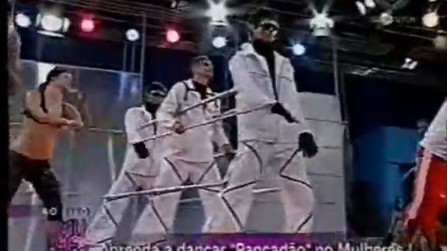 Triobonecodoido Com Catia Fonseca Gazeta  Junho 2003