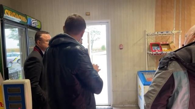 Держспоживслужба приехала кошмарить предприятие на поддельных номерах!