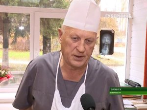 В 4 ой брянской городской больнице заслуженные врачи возвращают к нормальной жизни пациентов с тяжел