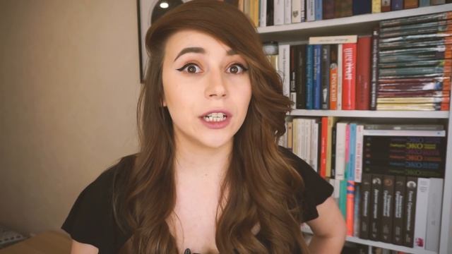 Emoji Book Tag: ищем танцы и фейспалм на книжных полках???♀️??