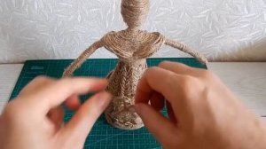 Кукла-шкатулка из джута - принцесса Белль.