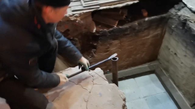 Смотровая яма в гараже своими руками. ЧАСТЬ 1. смотреть онлайн