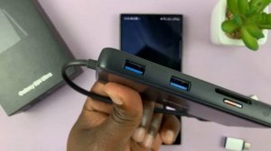 Samsung Galaxy S24/ S24 Ultra - How To Connect USB Flash Drive