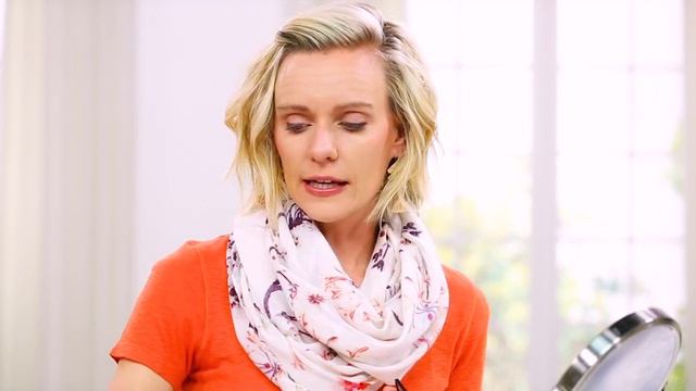 Type 3: How to Get a Minimal Makeup Look & a Dramatic Look (with the Same Products) смотреть онлайн