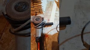 Измельчитель зерна. Заточка ножа. #заточка #нож #деревня #измельчитель #ноябрь #башкортостан #зима