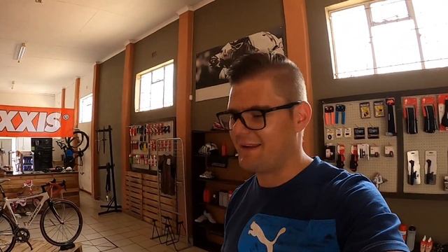 Specialized Epic Comp Carbon VS Specialized Epic Comp - Weight and specs смотреть онлайн