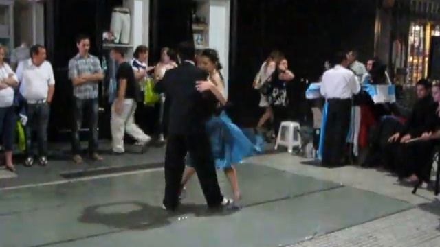 Танцы на улицах Буэнос Айреса. смотреть онлайн