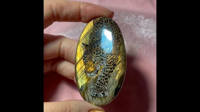 Миниатюрная роспись на натуральных камнях