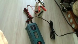 Зарядное устройство Hyundai HY 400 обзор Digital Smart Battery Charger
