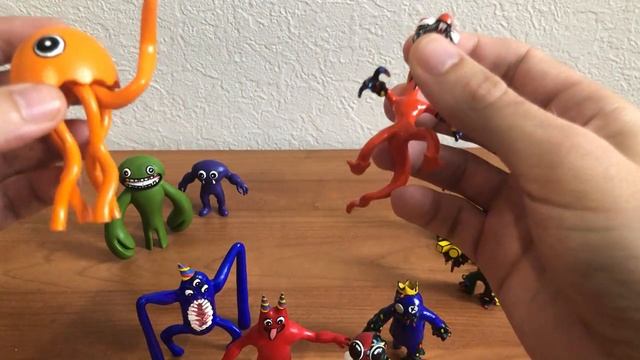 ВСЕ САДА БАНБАН ПРОТИВ ВСЕХ РАДУЖНЫХ ДРУЗЕЙ. Распаковка Игрушек garten of banban и радужных друзей смотреть онлайн