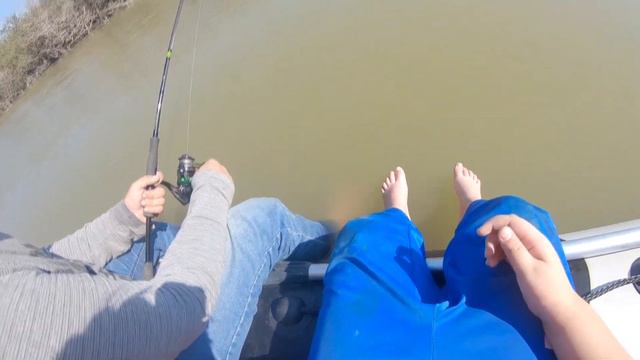 рыбалка с родней( часть 2).Коргальджино смотреть онлайн