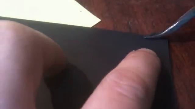 Работа с кожей. Обработка края кожи, Заточка кромкореза смотреть онлайн