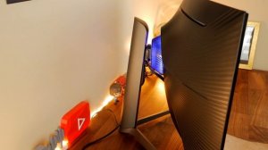Samsung Odyssey G7 - BIGGER is better! (32-inch review)