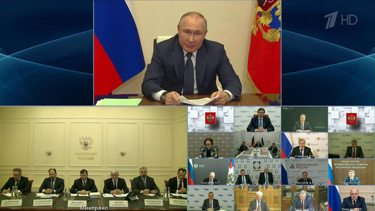Владимир Путин провел совещание по вопросам развития авиационных перевозок и авиастроения