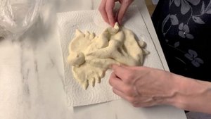 Лепим ангелочка из соленого теста