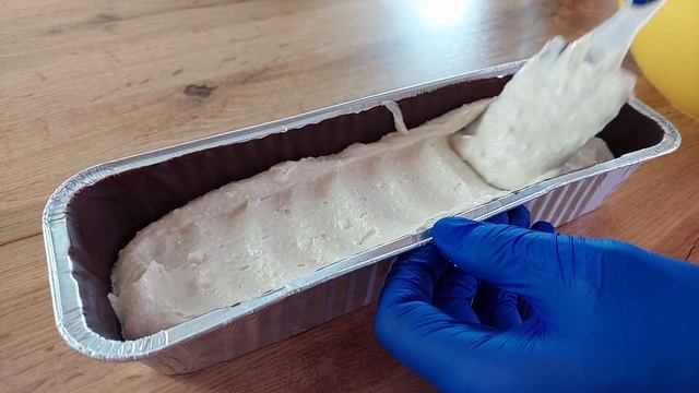 Большой творожный сырок с вареной сгущенкой