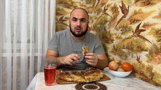 MUKBANG КУБЕТЕ с КИЗИЛОВЫМ КОМПОТОМ / МУКБАНГ СЛОЕНЫЙ ПИРОГ С МЯСОМ И СОЛЕНЫМИ ПОМИДОРАМИ. смотреть онлайн