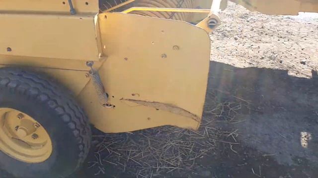 Тюковый пресс-подборщик сена New Holland 930 Япония смотреть онлайн