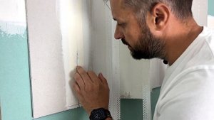 Наклейка ленты в шов ГКЛ | Проблемы монтажа ленты в шов гипсокартона