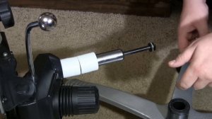 Как НЕНАДО ремонтировать компьютерное кресло.