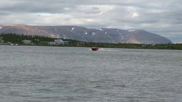 Катер водомёт