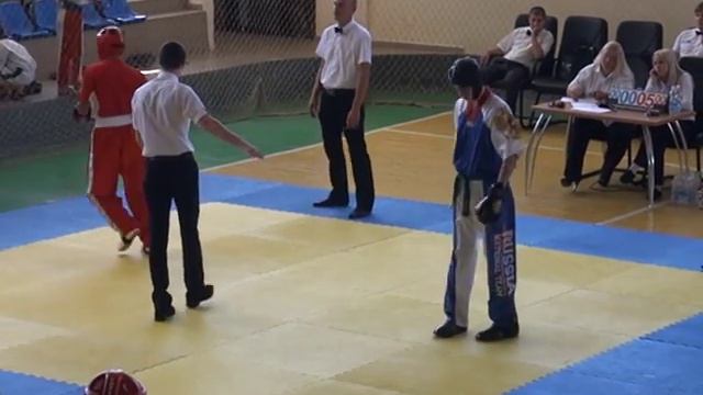 Лебедев Дмитрий 1.1 ПОИНТ 18.09.15 Чемпионат и Первенство Республики Крым по кикбоксингу WAKO смотреть онлайн