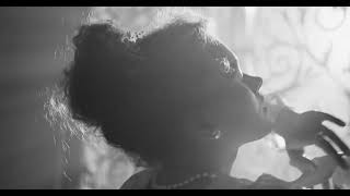 Федор Сологуб - "Закрывая глаза,  я целую тебя.." (1897) смотреть онлайн