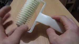 Нож для нарезки теста