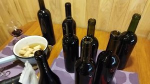 Рекомендую посмотреть: укупорка вина и нюансы