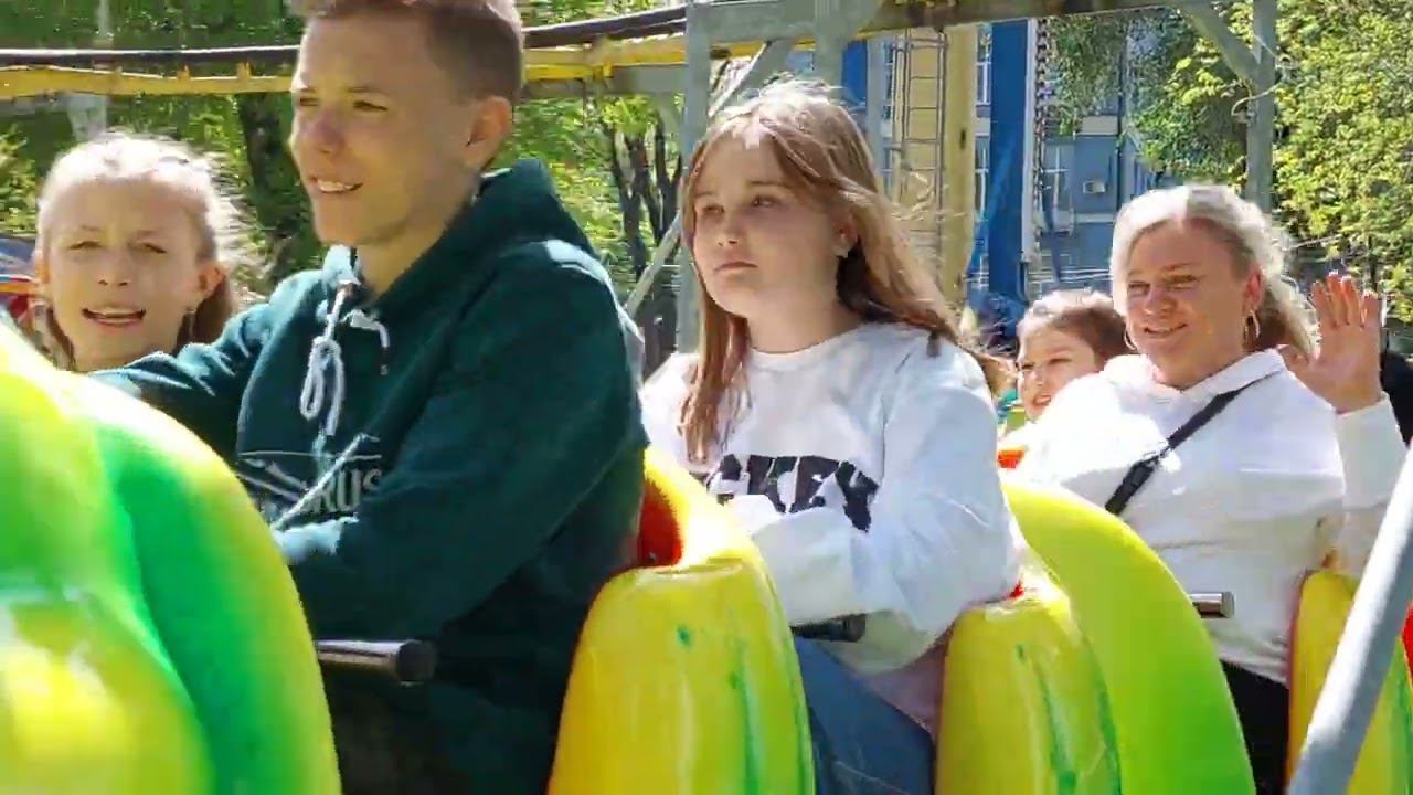 Прогулка в парке с Алёной 8 мая 2022г. смотреть онлайн