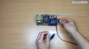 Как один мигающий светодиод может заставить мигать цепочку из множества немигающих светодиодов
