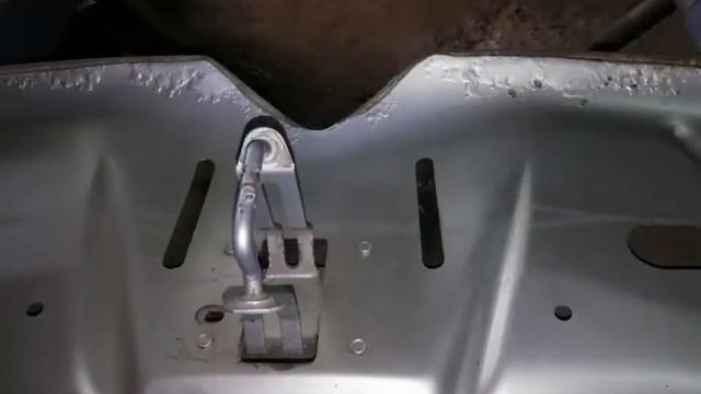 Ремонт и покраска капота Ситроен