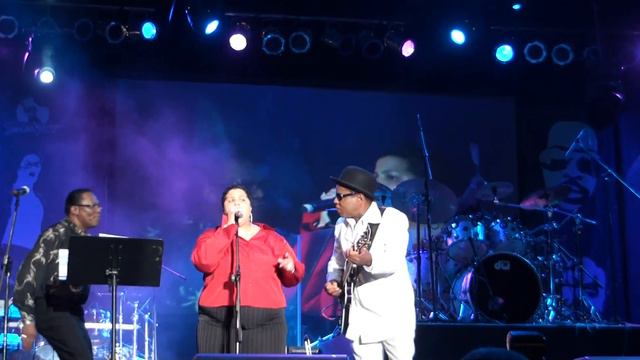 Tito Jackson performs at Reggae Sumfest 2009 смотреть онлайн