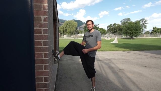 How To WALL RUN - Parkour Tutorial