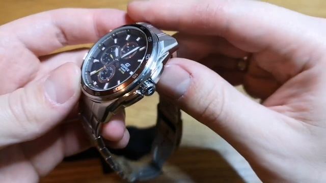 Японские кварцевые часы Casio Edifice шоколадного цвета