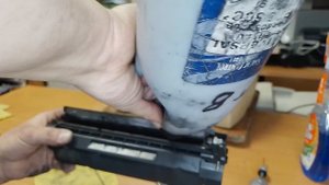 HP LaserJet 1300 cartridge refilling Q2613A