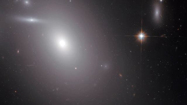 NGC 4889 - Home of the Biggest Freak Black Hole Known | Video смотреть онлайн