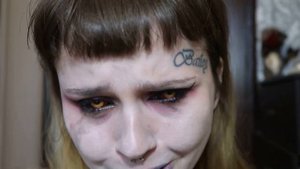 Склеральные линзы на весь глаз. Надеваю просроченные склеры =)))