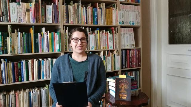 Книгу Джоан Харрис "Евангелие от Локи". Представляет К.С. Родионова
